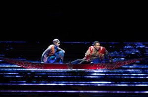  Tamara Mumford, left, and Eric Owens in “L’Amour de Loin,” by Kaija Saariaho, at the Metropolitan Opera. Credit Sara Krulwich/The New York Times 
